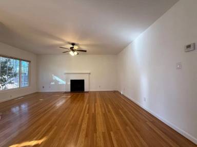 Main picture of 20350 Wisteria St