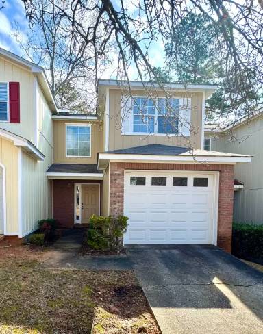 Main picture of 100 Woodrun Dr