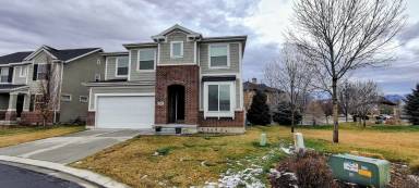 Main picture of 636 S 2250 W