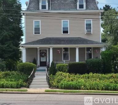 Main picture of 606 66th Ave
