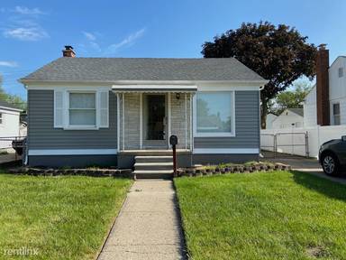 Main picture of 13683 Ward St