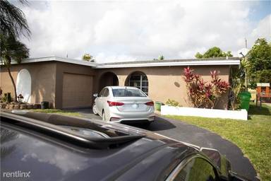 Main picture of 8390 NW 24th Pl