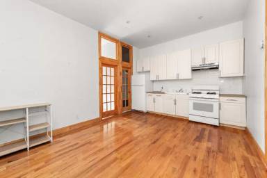 Main picture of 183 Troutman St