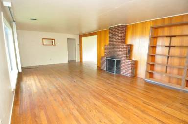 Main picture of 5651 Lookingglass Rd
