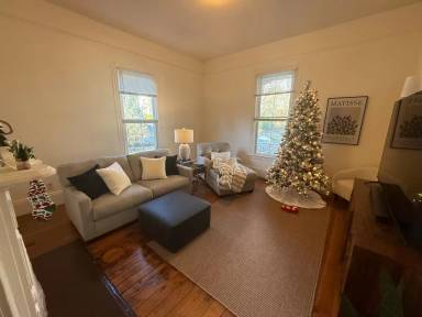 Main picture of 605 Harrison St