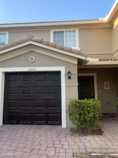 Main picture of 2205 SW Marshfield Ct