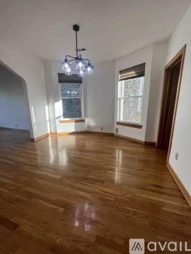 Main picture of 3758 N Saint Louis Ave