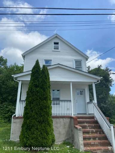 Main picture of 1211 Embury Ave