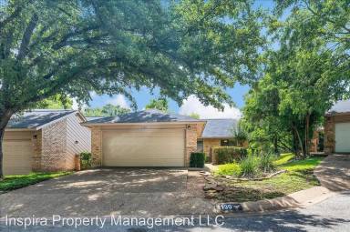 Main picture of 7211 Lakewood Dr