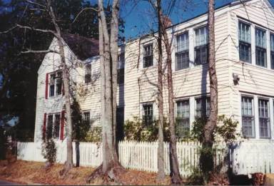 Main picture of 1677 Government St