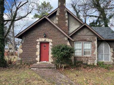 Main picture of 438 S Margin St