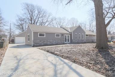 Main picture of 5135 Outlook St