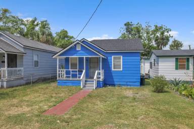 Main picture of 834 N Washington St