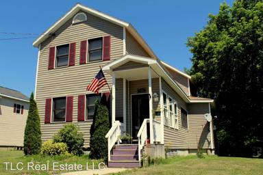 Main picture of 726 Alexandria St