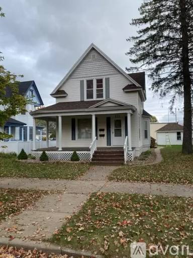 Main picture of 635 S 4th Ave