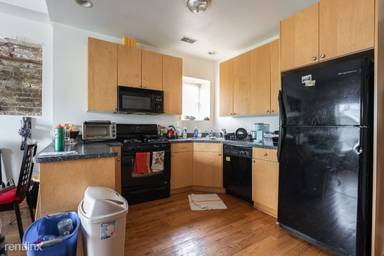 Main picture of 1822 N Campbell Ave