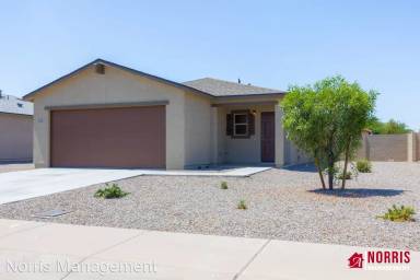 Main picture of 170 S Azteca Dr