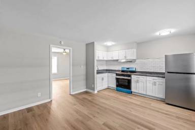 Main picture of 1314 Little Bay Ave