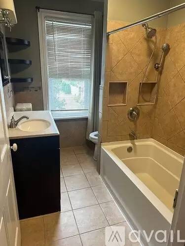 Main picture of 221 E Garrison St