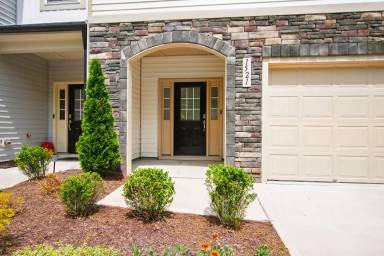 Main picture of 1521 Sunset Peak Way