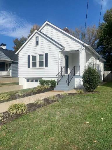 Main picture of 159 McCready Ave