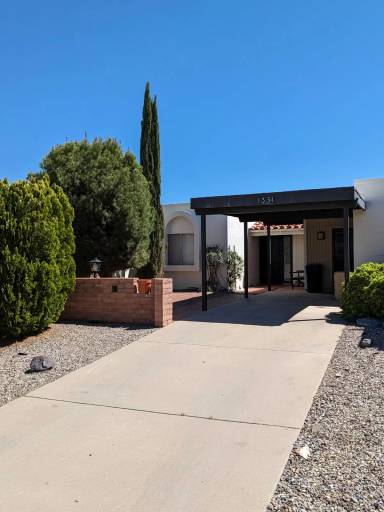 Main picture of 1331 S Desert Meadows Cir