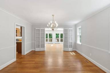 Main picture of 2812 Northampton St NW