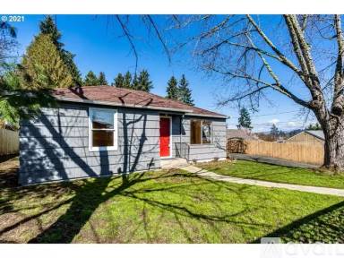 Main picture of 85 W 24th Pl