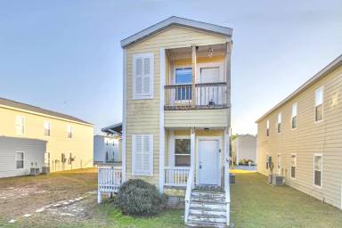Main picture of 12203 Artes St