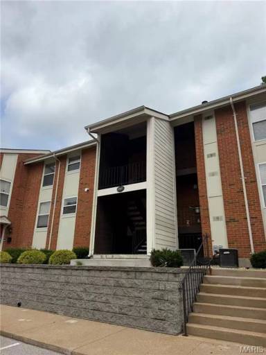 Main picture of 1969 Greenglen Dr