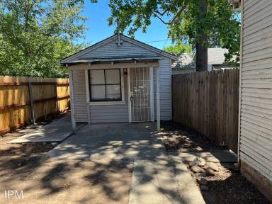 Main picture of 377 E 7th Ave