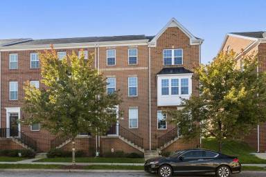 Main picture of 4527 Foster Ave