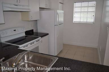 Main picture of 470 NE 210th Circle Ter