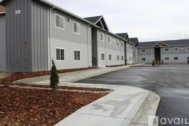 Main picture of 665 Heyburn Ave