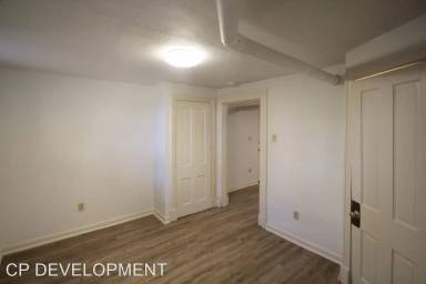 Main picture of 200 Franklin Ave