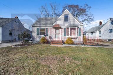 Main picture of 23790 Frank St