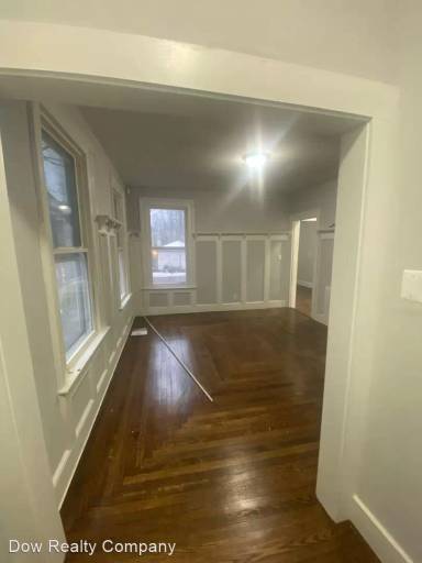 Main picture of 84 Munson St