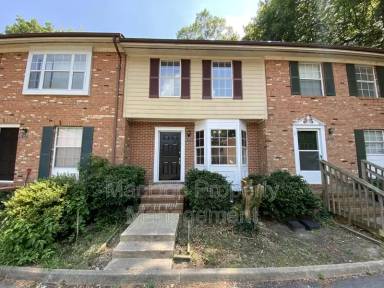 Main picture of 16126 Clarence Ct