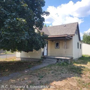 Main picture of 2226 W Bridge Ave