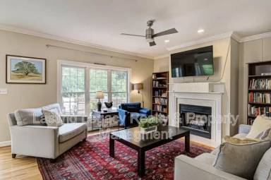 Main picture of 475 Ashbry Run