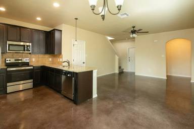 Main picture of 108 Samuel Dr