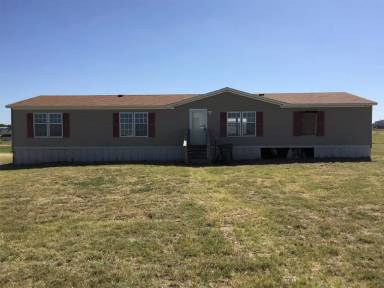 Main picture of 8621 Meadow Way Ln