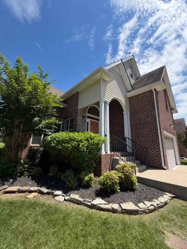 Main picture of 266 Turnberry Cir