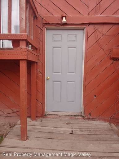 Main picture of 536 Monroe St
