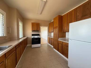 Main picture of 1386 Saint Louis Dr
