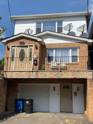 Main picture of 326 65th St