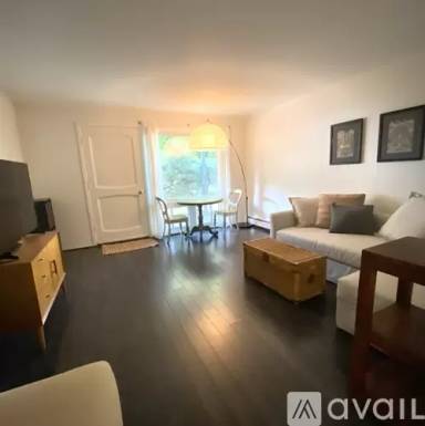 Main picture of 42 Anderson Rd