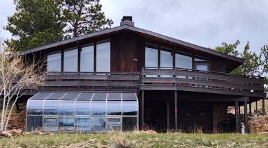 Main picture of 2090 Marys Lake Rd