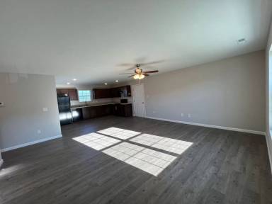 Main picture of 380 Holtgrewe Farms Loop