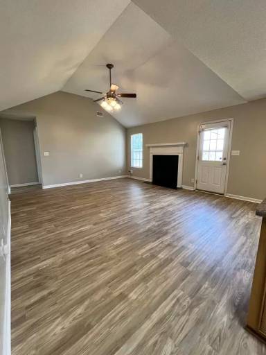Main picture of 100 Coronation Dr